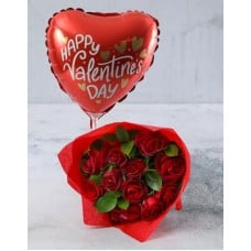 Radiant Red Rose Bouquet With Heart Balloon