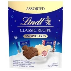 Lindt CLASSIC RECIPE Assorted Snowflake Pouch (43-pc, 15.2 oz)