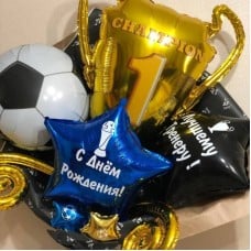 Bouquet,of,balloons,with,cups,for,the,coach.,Bouquet,of,Mini,Beads