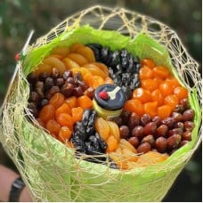 Bouquet,of,dried,fruit,mix