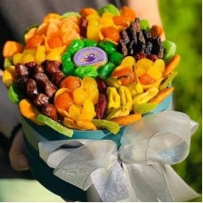 Dried,fruit,bouquet,with,honey