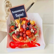 Cake,for,snack,and,sausage,for,dad