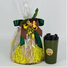 A,gift,for,a,man,for,February,23rd:,a,set,of,elite,tea,and,coffee,with,a,thermos.