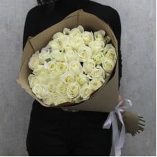 35,white,Avalanche,roses,80,cm,in,kraft,paper