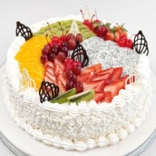 Fresh Fruit Vanilla Cake