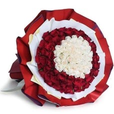 100 Red and White Color Roses in Bouquet