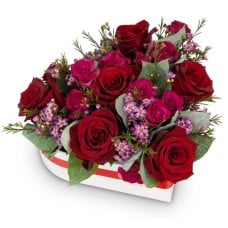 Box with roses – Magenta Love (Small)
