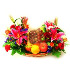 Basket Mix Seasonal Fruit garnish with Mix Flowers-1