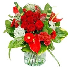 Red bouquet with a touch of white (Standard (S))