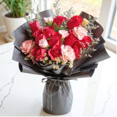 Bouquet of Red Roses & Pink Carnations (Classic)