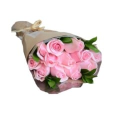 12 PINK ROSES