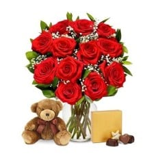 12 red Roses Tedy Chocolata Valantines