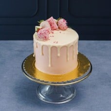 Dipped Strawberry Mini White Chocolate Cake