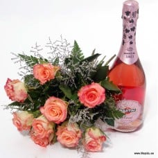 Martini Rose and a bouquet of pink Roses