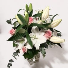 Bouquet of white lilies and pink roses (Classic)