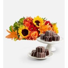 Fields of Europe® for Fall with Classic Cheesecake Bites (Fields of Europe® for Fall Bouquet Only & 9ct Classic Cheesecake Bites™)