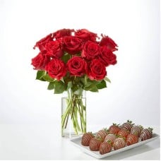 Red Rose Bouquet and Berry Bundle (12 Roses with Berries)