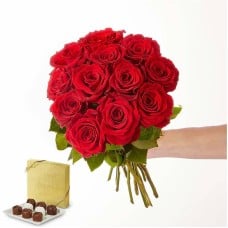 Red Roses Gift Sets (12 Roses and Chocolate)