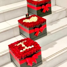 â€˜I Love Youâ€™ Rose Gift Box Arrangement