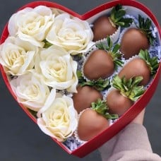 Roses & Dipped Strawberries Heart Box
