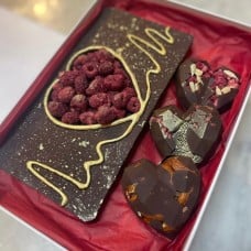Swiss Choco-Smash Mini Hearts & Dried Raspberries Bar