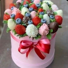 Dipped Strawberries Gift Box