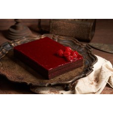 RASPBERRY CHOCOLATE CAKE