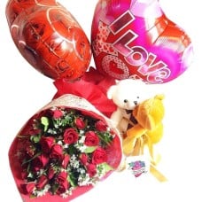 The Lovers Roses Teddies Package