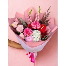 Cherry Kiss Bouquet (Petite)