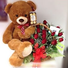 Grand Romantic Gift Set of Roses-Teddy-bear-Chocolates