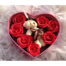 Roses My Heart & Teddy
