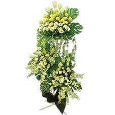 Reminiscence - Condolence Flower Funeral Wreath
