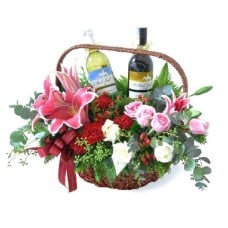 Double Charm â€“ Wine Hamper