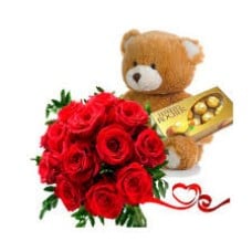 ROSES WITH FERRERO AND TEDDY