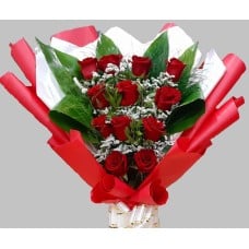 EUROPEAN BOUQUET 12 IMPORTED RED ROSES