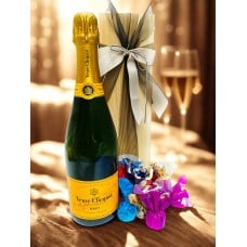 Veuve and Chocolates Gift Hamper