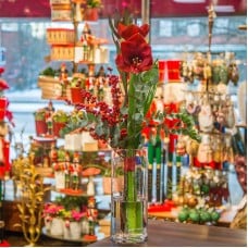 Amaryllis bouquet (As in the picture)