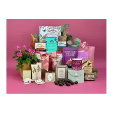 Mums Special Flowers & Gifts Basket