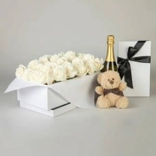 Deluxe Everlasting Roses in White