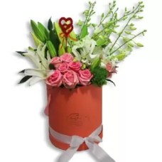 White lilies and pink roses (Standard)