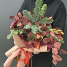 Winter bouquet with amaryllis and eucalyptus (Usual)