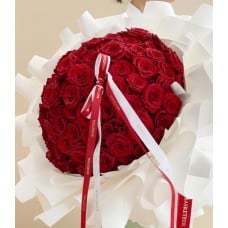 Luxurious Red Roses Bouquet