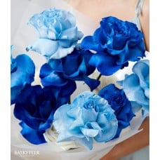Elegant Blue Roses Bouquet