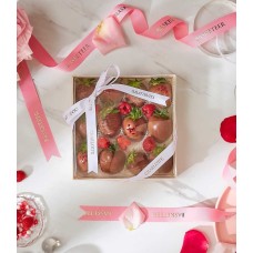 Chocolate-Covered Strawberries Gift