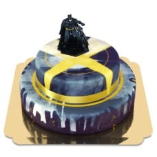 Batman on a two tier big city cake
