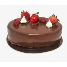 Chocolate And  Strawberries Cake