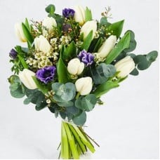 Send the bouquet of Winter Tulips as a flower bud