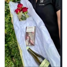 Red Roses Gift Box