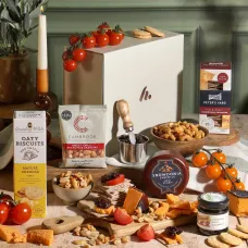 Cheese and Nibbles Gift