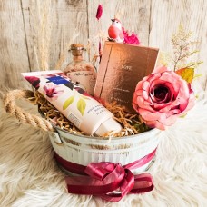 Spa Escape Basket (For Her)